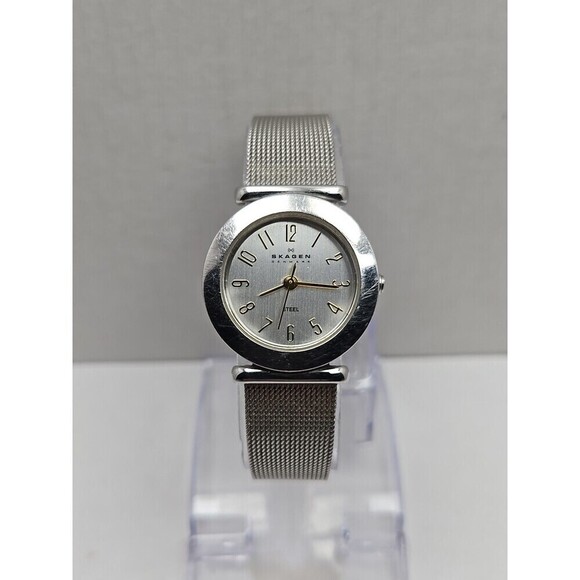 Skagen Denmark 107SGSC Womens Stainless Milanese Quartz Watch Silver New Battery